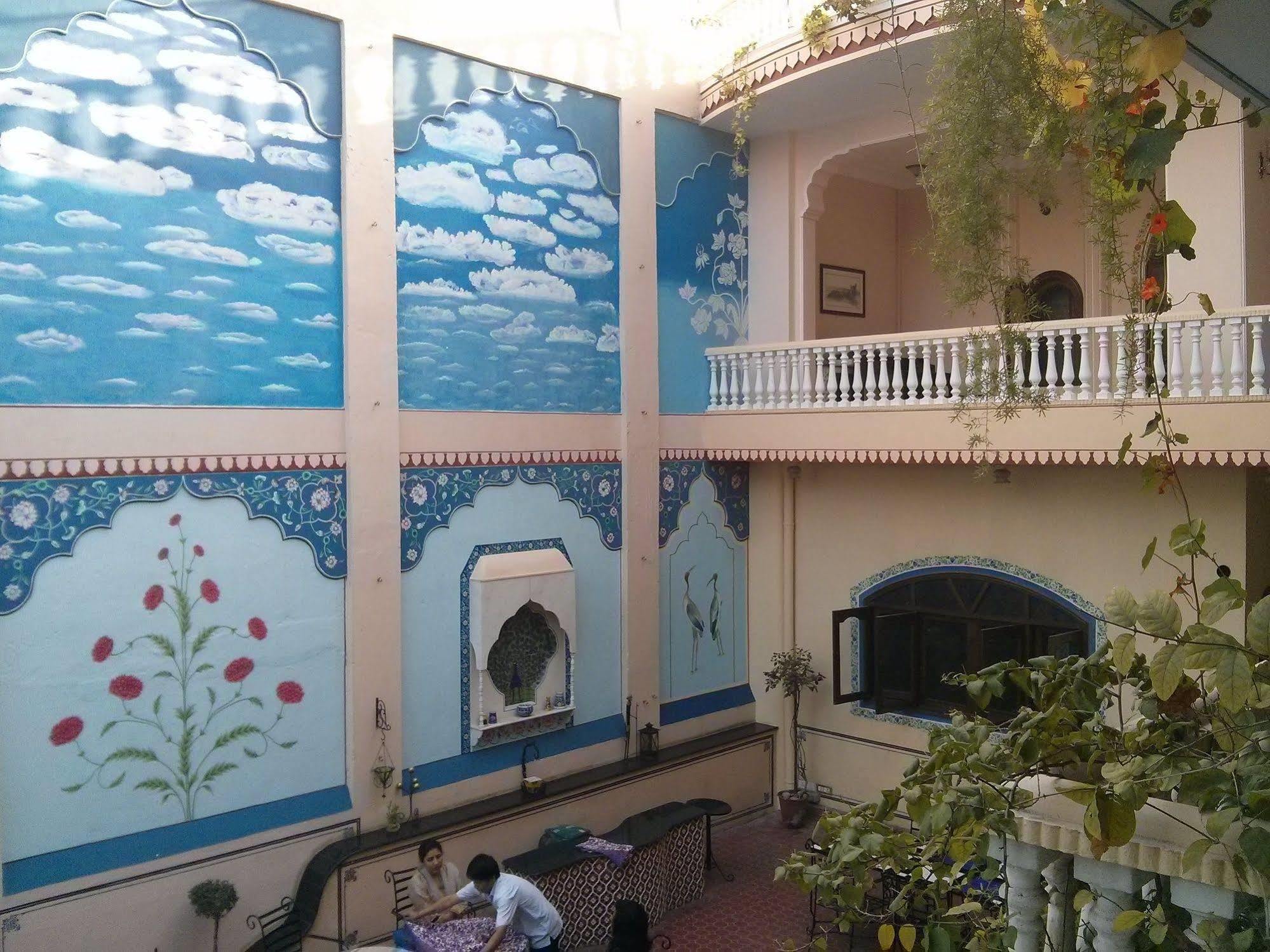 Jasvilas Hotel 3*